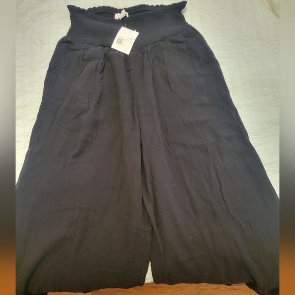 Smocked Wide-Leg Palazzo Pants - Picture 8 of 8